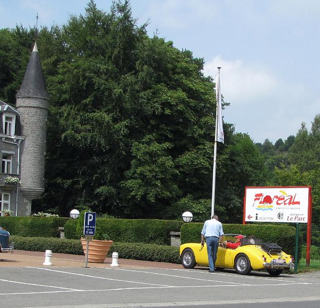 Lunch time in de Floreal in La Roche (42).JPG